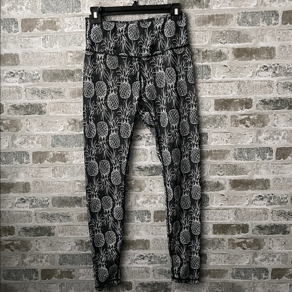Love Fitness Pineapple Leggings Large Black 
Athletic Workout